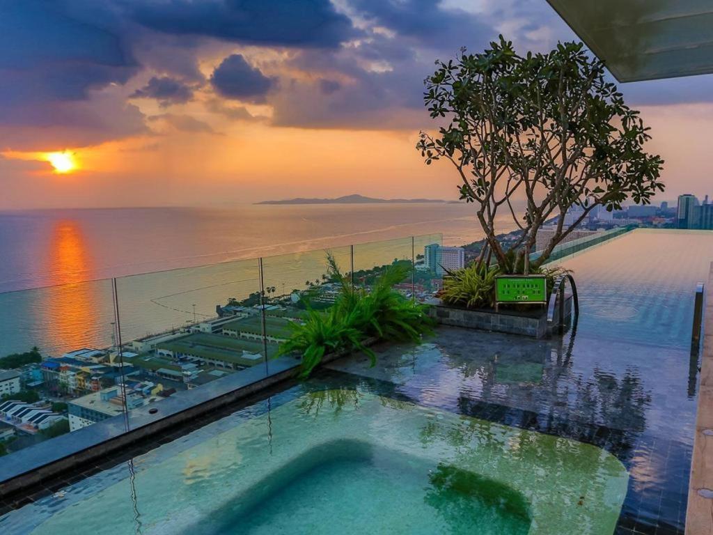 The Riviera Jomtien Studio Sea View High Floor Apartment Exterior photo